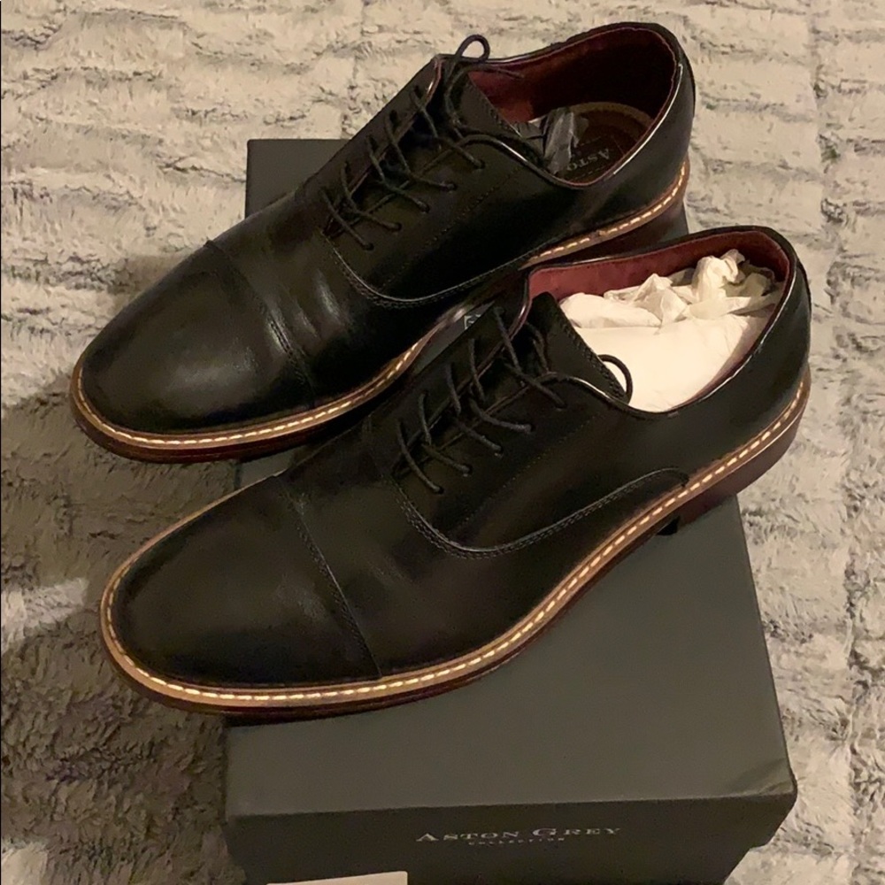 SOLD *** Men’s Dress Shoes size 9